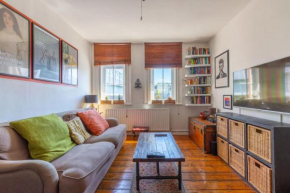 Trendy 2 Bedroom Apartment in the Heart of Brixton